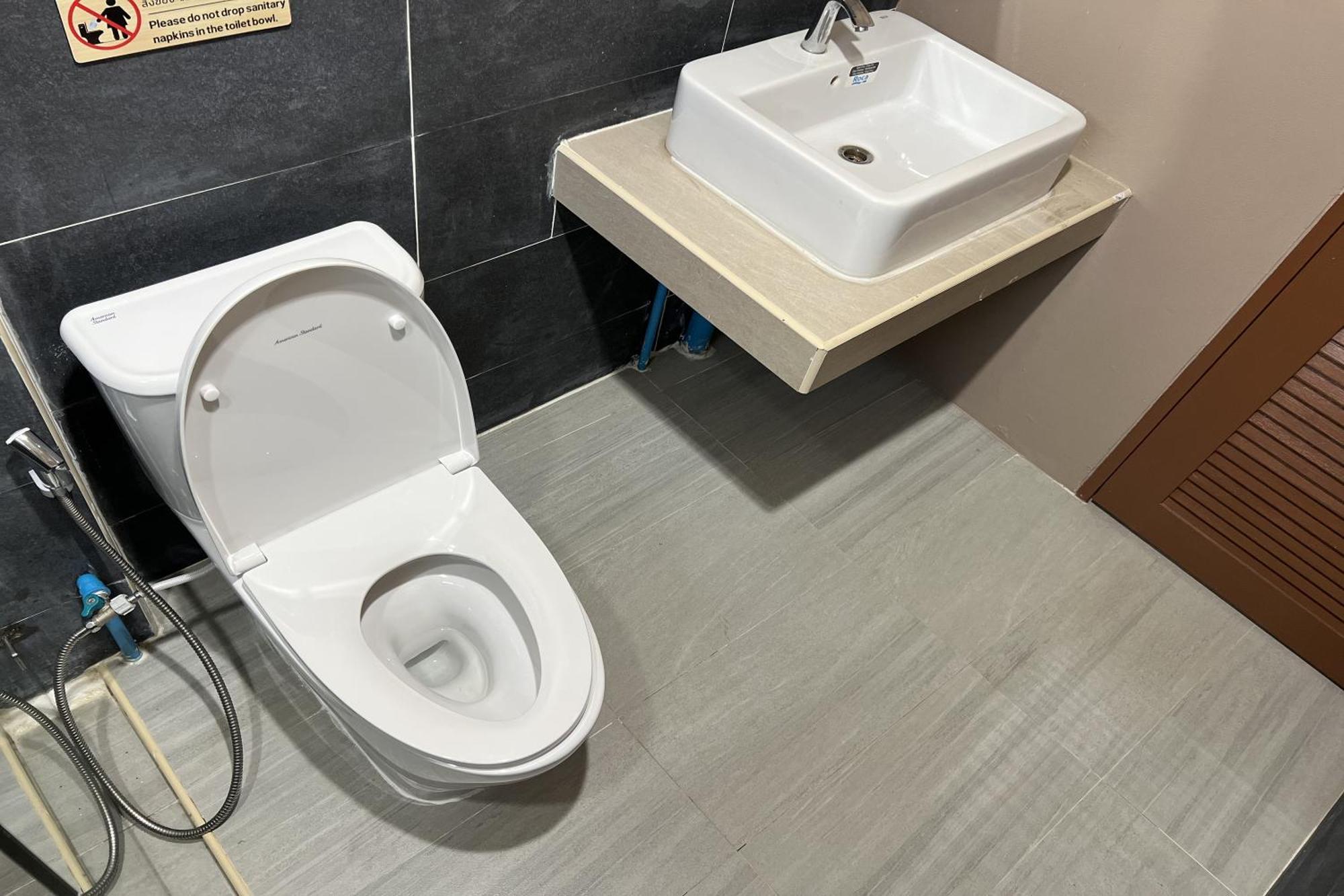 V Tharm Hotel Udon Thani Zewnętrze zdjęcie