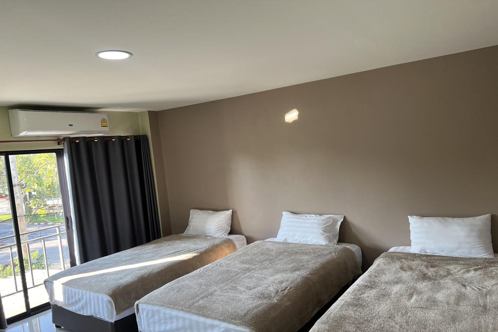 V Tharm Hotel Udon Thani Zewnętrze zdjęcie
