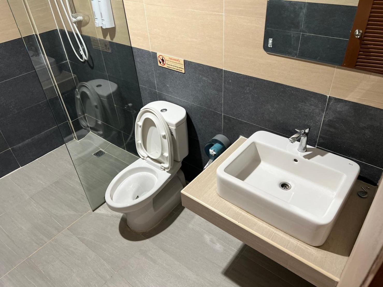 V Tharm Hotel Udon Thani Zewnętrze zdjęcie